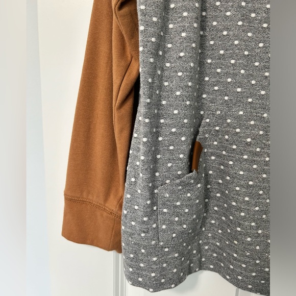 Maurice’s Sweater, Size Small - Picture 4 of 4